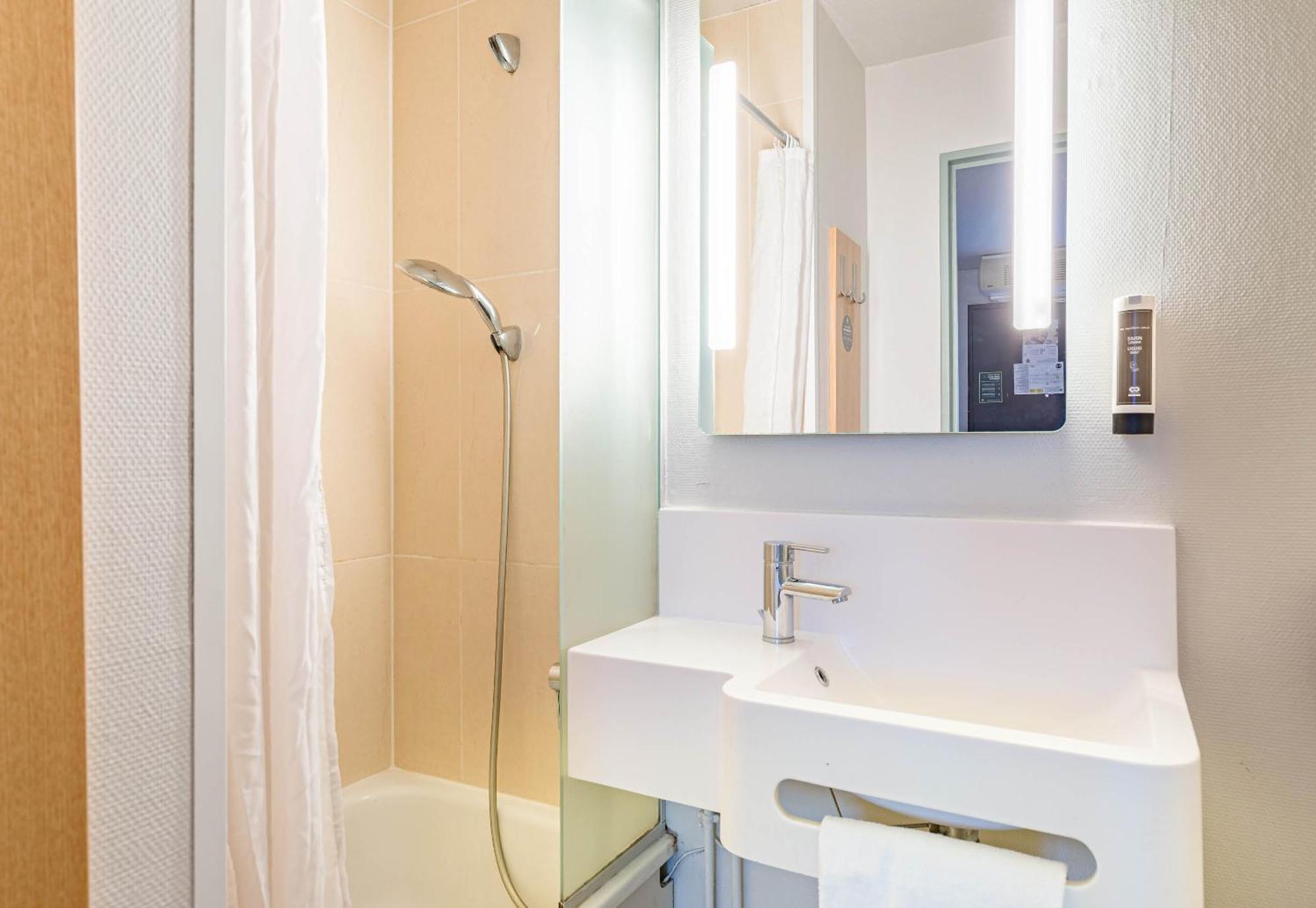 B&B Hotel Tours Sud Joue-Les-Tours Exterior photo
